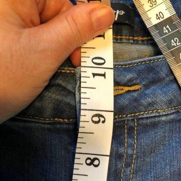 BUS STOP Jeans Medium Wash Distressed Skinny Raw Hem Stretch Jeans Juniors 9/29 - Picture 9 of 12